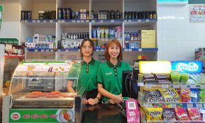 siêu thị online hỗ trợ khách hàng 24/7