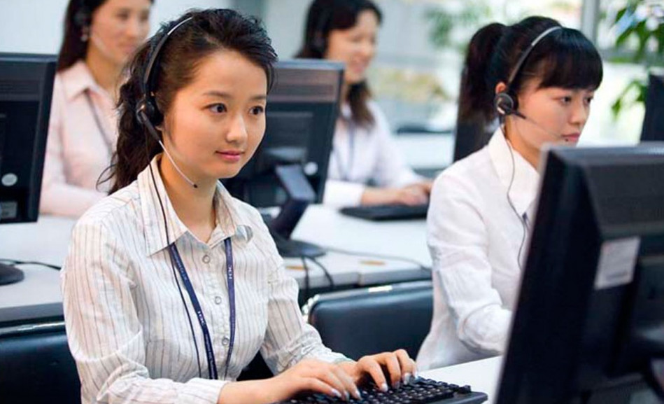 Những siêu thị online nào đang chú trọng hỗ trợ khách hàng 24/7 và cách họ thực hiện?